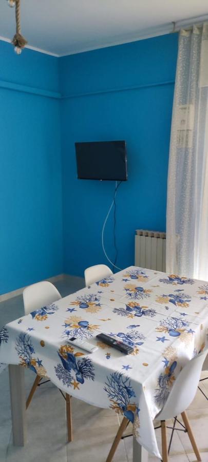 Azzurro Come Il Mare 泰尔莫利 外观 照片
